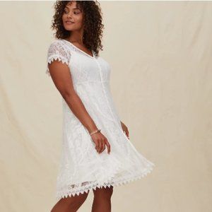 NWT TORRID WHITE LACE/CROCHET DRESS, Wedding